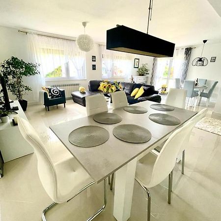U Gosi Zator Villa Ngoại thất bức ảnh
